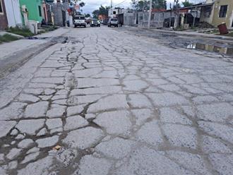 El Paseo de Las Flores, hundida en el abandono