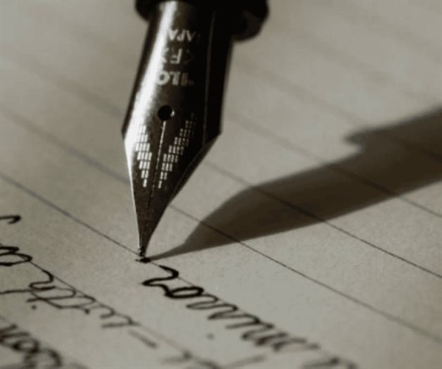 Regalos en los árboles de palacio y la fiscalía