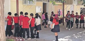 Aprueban frenar uso comercial de imagen de menores en escuelas