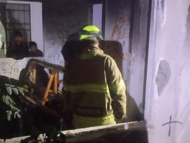 Bomberos atienden varios incendios en casa de Ciudad Victoria durante año nuevo