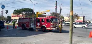 Tumban vientos cableado y afectan tráfico