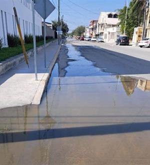 Exigen a Comapa atienda fuga de aguas residuales