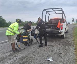 Indio en bicicleta busca dejar mensaje en América