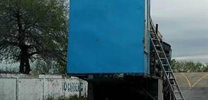 Restos de Feria tapan la vialidad