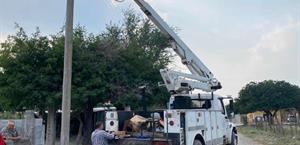 Rehabilitan alumbrado  del Ej. División del Norte