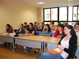 Con becas, buscan generar especialistas petroleros