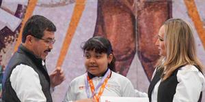 Entrega la UAT reconocimientos a estudiantes del CeINA