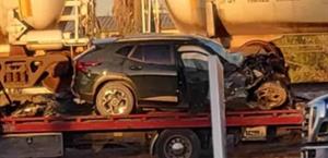 Mueren dos personas al chocar camionetas