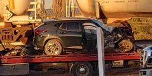 Mueren dos personas al chocar camionetas