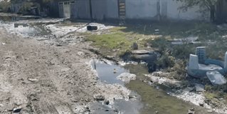 Vecinos denuncian colapso de drenajes