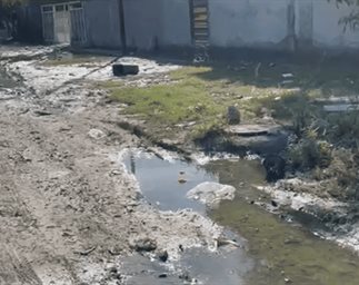 Vecinos denuncian colapso de drenajes