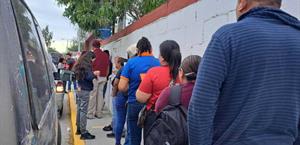 Entregan becas Rita Zetina a alumnos de la Técnica 83