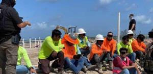 Constructores piden pausa en redadas de ICE en obras