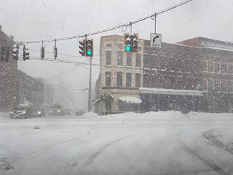 Enorme tormenta invernal amenaza con nieve, aguanieve y hielo desde Texas hasta Boston