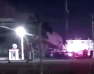 Barda cae sobre cuerpos de emergencia en maquila