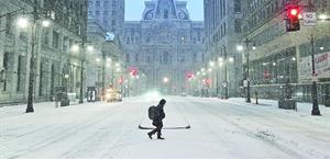 Un millón de clientes del sur de EU sin electricidad