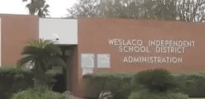 Cancelaciones y retrasos en los distritos escolares