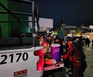 Apoya GE con alimentos a familias afuera de hospitales