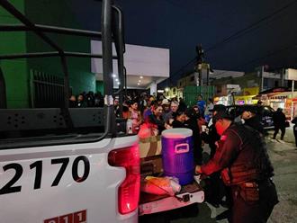 Apoya GE con alimentos a familias afuera de hospitales