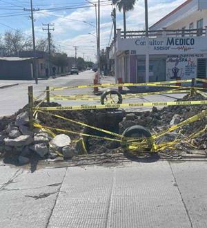 Colapsan la avenida San Ángel trabajos a medias de Comapa