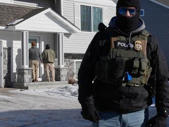 Trump muestra interés en reducir las tensiones, pero Minneapolis ve pocos cambios en las calles