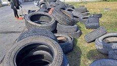 Denuncian un ‘cementerio’ de llantas en pleno centro">