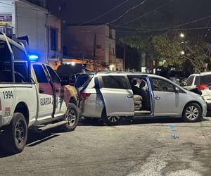 Detienen a conductor tras impactarse