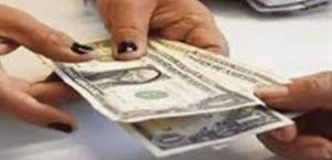 Mexicanos pagan pensión desde EU