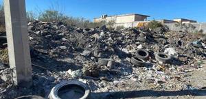 Basurero clandestino es un peligro para familias