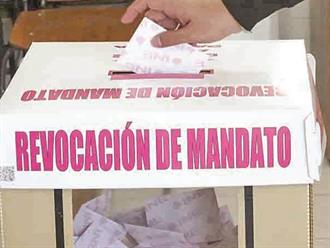 Analizan la revocación de mandato para jueces
