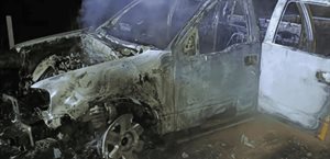 Arde camioneta sobre la autopista  Matamoros-Reynosa