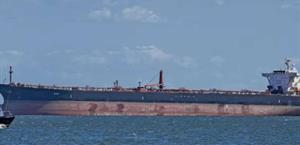 Militares de EU abordan al petrolero Aquila II