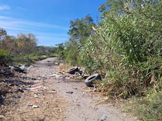Ladrones aprovechan canal enmontado para robar a estudiantes