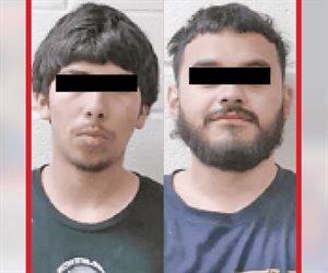 Presuntamente golpearon a mujer para robarle auto