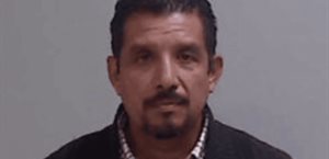 Arrestado por ejercer como veterinario sin licencia