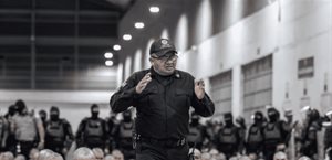 Juez de EU ordena retorno de venezolanos deportados a El Salvador