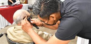 Preservan salud auditiva de internos del CEDES