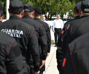 Entregan incentivos a elementos de seguridad por decomiso de armas