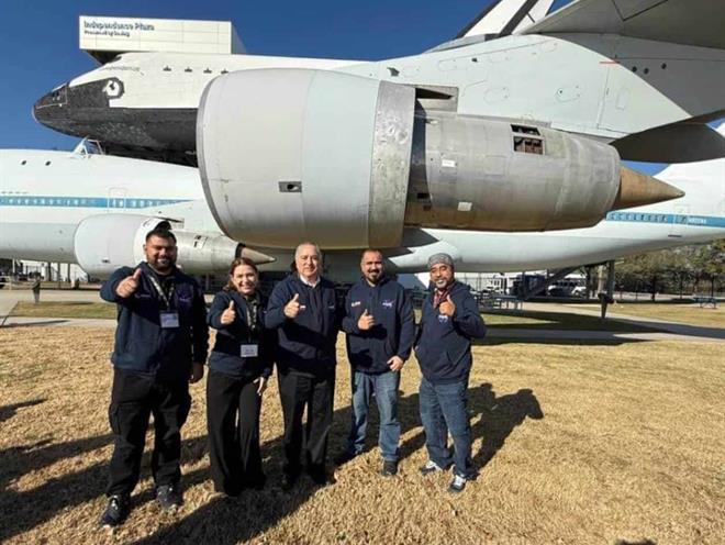 Maestros participan en conferencias de la NASA