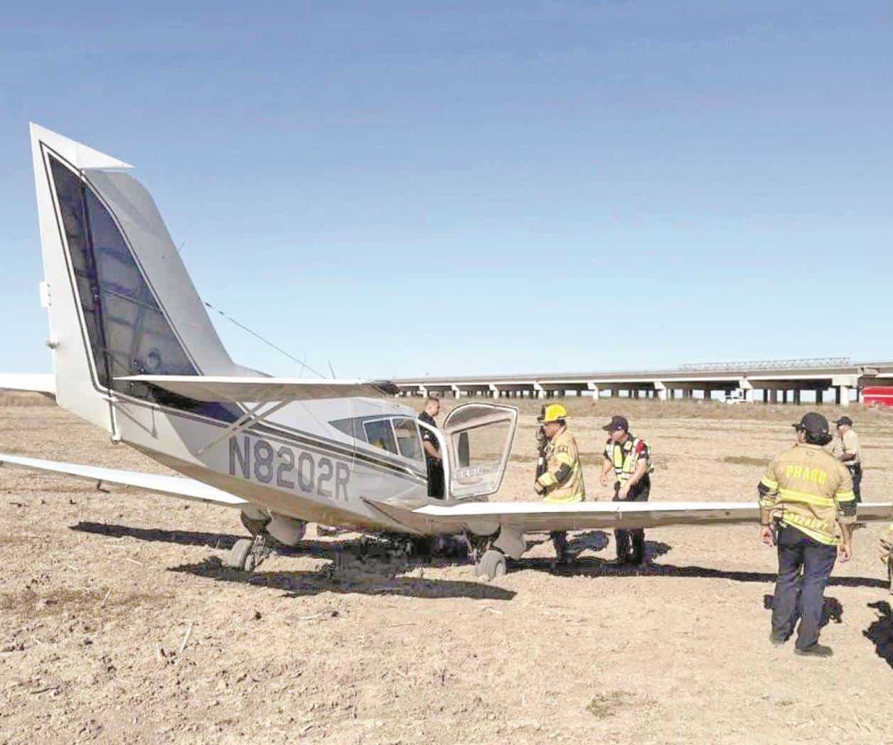 Aterrizaje de emergencia cerca de puente de Pharr