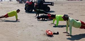 Salvavidas se alistan para la Semana Santa