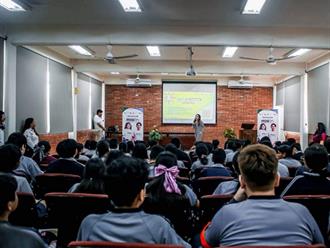 Concientizan a jóvenes sobre toxicidad en noviazgo