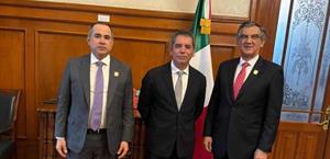 Gestiona Américo recursos para proyectos estratégicos