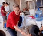 Claudia Hernández recibe peticiones ciudadanas, serán llevadas a #CongresoDeLaUnión