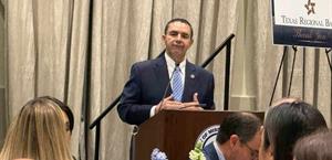 Cuellar habla sobre seguridad fronteriza y la economía local