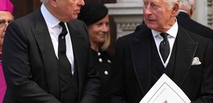 Detienen a expríncipe Andrés por vínculos con Epstein