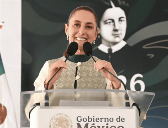 Sheinbaum va por revisar planes de estudio en bachillerato