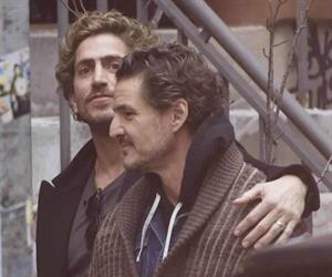 ¿Quién es Rafa Olarra?; el director visto con Pedro Pascal