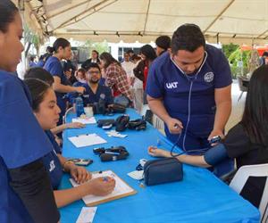 Colabora la UAT con el Sector Salud en jornadas de vacunación