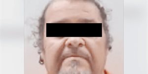 Dictan 30 años de prisión a maestro por grabar a niños